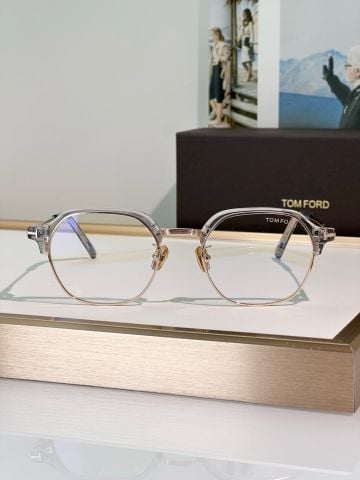 GỌNG KÍNH NAM TF DÁNG NỬA VIỀN CHỮ T SANG TRỌNG