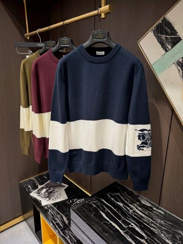 ÁO LEN NAM BUR* PHỐI MẢNG NGANG SIGNATURE PATCH TỐI GIẢN SANG TRỌNG