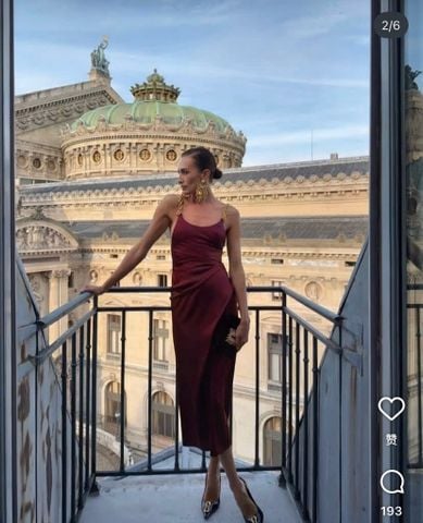 VÁY NỮ SCH DÁNG DÀI DÂY XÍCH KIM LOẠI RÚT EO TÔN DÁNG