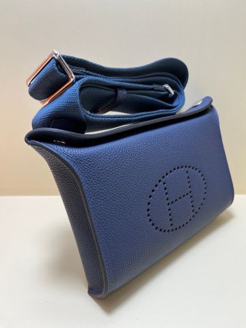 TÚI ĐEO CHÉO NAM NỮ HERM* TOGO XANH ROYAL 27CM