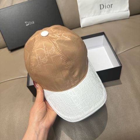 MŨ LƯỠI TRAI NAM NỮ B B CHECK – PHOM BASEBALL CAP CÁ TÍNH