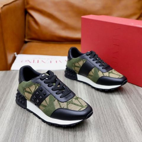 GIÀY THỂ THAO NAM VLT DÁNG RUNNER PHỐI LOGO CỠ LỚN ĐINH TÁN NỔI BẬT