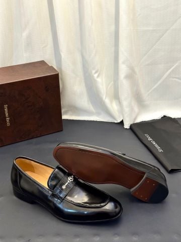 GIÀY NAM LOAFER SR DA BÓNG KHÓA KIM LOẠI PHỐI VÂN DẬP NỔI