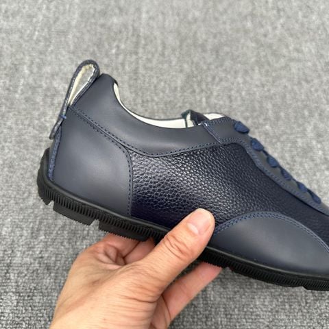 GIÀY SNEAKER NAM G A DÒNG GYO DA CỪU MỀM GẬP GỌN PHOM TINH GỌN