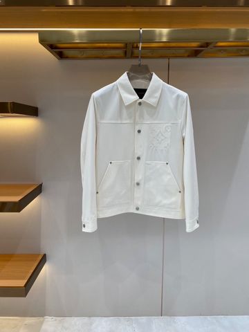 ÁO KHOÁC NAM L V DÁNG CỔ BẺ TÚI NGỰC MONOGRAM ĐỒNG MÀU PHOM ĐỨNG THANH LỊCH