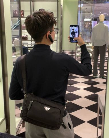 TÚI ĐEO CHÉO NAM NỮ PRD RE-NYLON PHỐI DA SAFFIANO PHOM MESSENGER