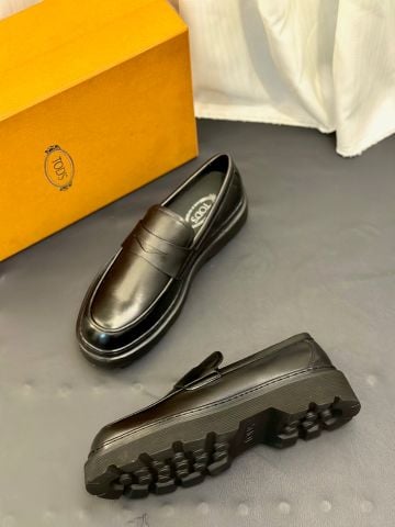 GIÀY NAM LOAFER TD PHOM Ý DA BÓNG / DA LỲ KHÓA LOGO KIM LOẠI
