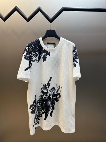 ÁO THUN NAM L V JACQUARD MONOGRAM HOA VĂN NGHỆ THUẬT NỔI BẬT
