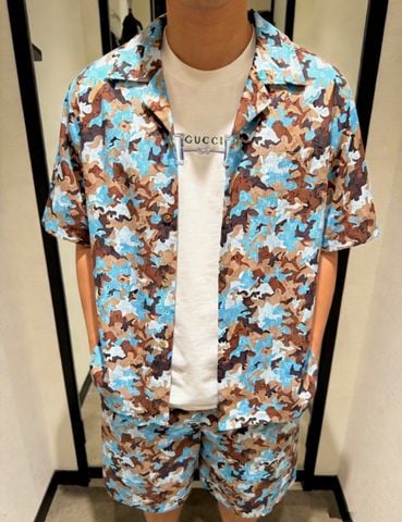 BỘ NAM GC HOẠ TIẾT CAMO MONOGRAM NỔI BẬT DÁNG RESORT CAO CẤP