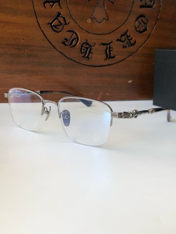 KÍNH NAM CHR* GỌNG TITANIUM CHI TIẾT KHẮC NỔI