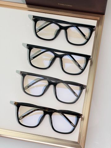 KÍNH MẮT NAM NỮ TF GỌNG VUÔNG ACETATE ĐEN ĐỒI MỒI PHỐI T-METAL