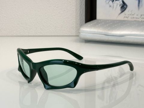 KÍNH MẮT NAM NỮ BLG PHOM OVAL TƯƠNG LAI GỌNG ĐIÊU KHẮC SẮC NÉT