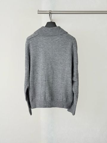 ÁO CARDIGAN NAM B B CỔ BẺ DỆT KIM HỌA TIẾT KỴ SĨ