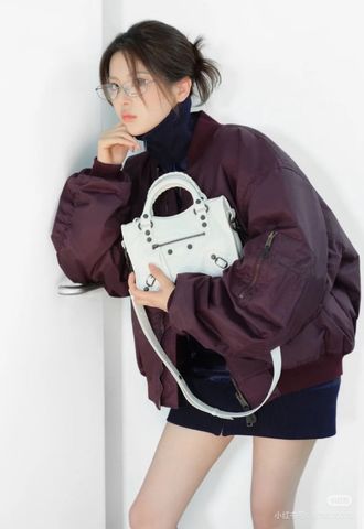 ÁO NAM BLG BOMBER LOGO SƯ TỬ – PHIÊN BẢN MÀU TÍM SANG TRỌNG