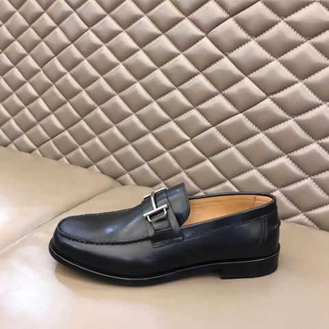 GIÀY NAM Herme* * LOAFER KHÓA “H” – DA BÒ NHẬP, PHONG THÁI LỊCH LÃM