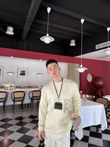 ÁO DỆT KIM NAM NỮ L W PHOM RELAXED TÚI NGỰC ANAGRAM INTARSIA
