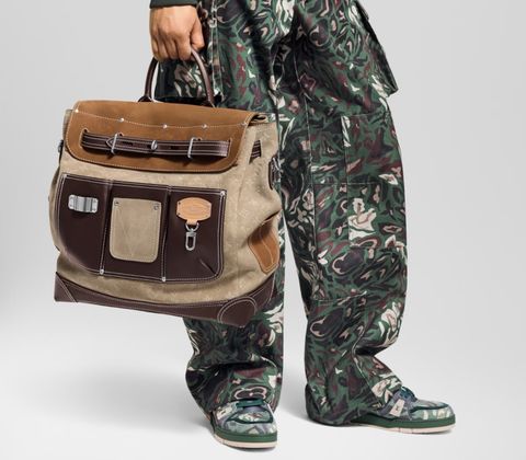 TÚI XÁCH NAM NỮ L V STEAMER 40 WORKWEAR PHỐI DA LỘN DẬP NỔI & DA LỲ CAO CẤP