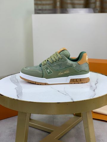 GIÀY SNEAKER NAM NỮ L V DÒNG TRAINER MONOGRAM DA BÒ PHỐI TPU ĐẾ DÀY CÁ TÍNH