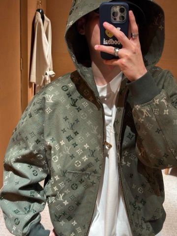 ÁO KHOÁC HOODIE NAM NỮ L.V PHOM BLOUSON HỌA TIẾT PHỦ TOÀN THÂN, THÊU ĐÍNH CƯỜM NỔI