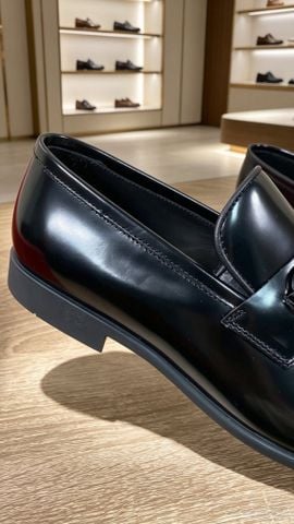GIÀY LOAFER NAM F G SUPREME GANCINI ORNAMENT MŨI VUÔNG DA BÒ BÓNG