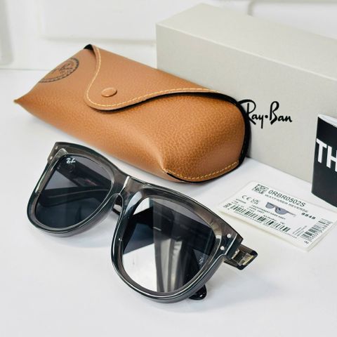 KÍNH MẮT NAM NỮ RB WAYFARER REVERSE GỌNG VUÔNG ICONIC TRÒNG CONG NGƯỢC ĐỘC ĐÁO