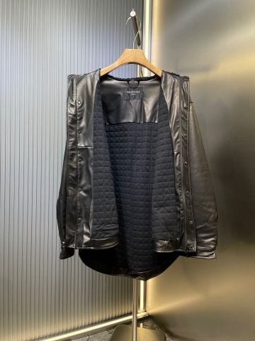 ÁO DA NAM BAL* HOODIE ZIP ĐEN MŨ CHỮ B NỔI