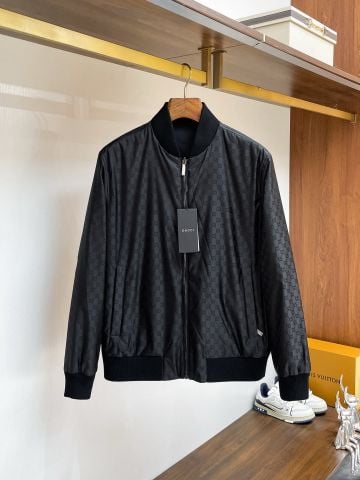 ÁO BOMBER NAM G C LA FAMIGLIA SS26 MẶC HAI MẶT – LOGO PHỦ TOÀN BỀ MẶT