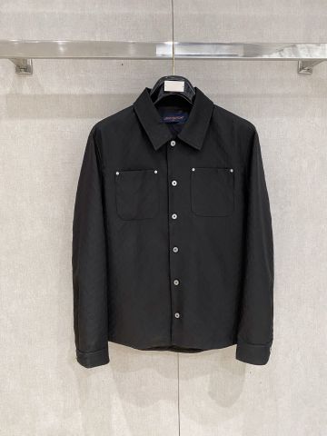 ÁO KHOÁC NAM L V DÁNG SƠ MI MỎNG NHẸ MONOGRAM CHÌM TINH TẾ