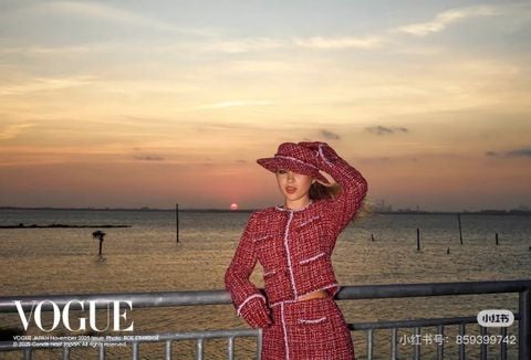 BỘ ÁO KHOÁC & CHÂN VÁY NỮ CHAN TWEED ĐỎ –ÁO