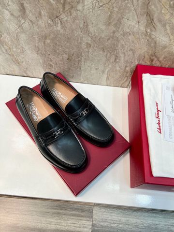 GIÀY NAM SALVATOR*E * LOAFER KHOÁ KIM LOẠI DA BÊ Ý