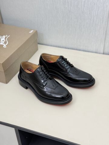 GIÀY NAM BUỘC DÂY CL* DA BÓNG ĐẾ ĐỎ VÂN DẬP LỖ NỔI LỊCH LÃM CHUẨN QUÝ ÔNG