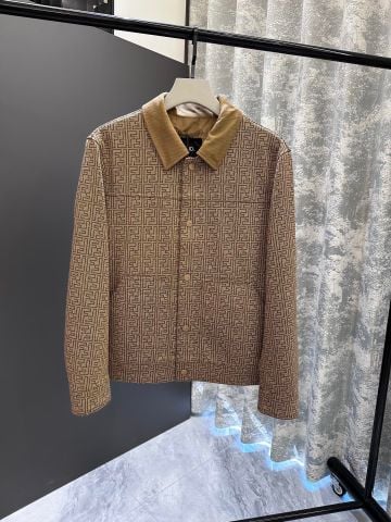 ÁO KHOÁC NAM FEND* JACQUARD FF CỔ LẬT – TÔNG NÂU THANH LỊCH