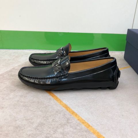 GIÀY NAM Di*or* DRIVING LOAFER “ĐẾ HẠT” – DA BÊ HẠT BÓNG, KHÓA KIM LOẠI TINH GỌN