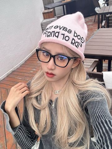 KÍNH MẮT NỮ CHNL* GỌNG VUÔNG BẢN VỪA – THANH LỊCH, DỄ ĐEO