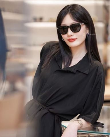 KÍNH MẮT NAM NỮ CH FORM VUÔNG BẢN DÀY CHI TIẾT KIM LOẠI CHẠM KHẮC