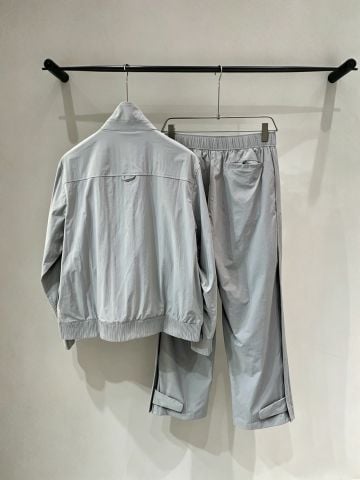 ÁO KHOÁC NAM D R PHOM THỂ THAO MỎNG NHẸ