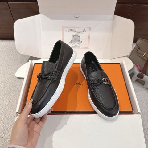 GIÀY SLIP ON NAM NỮ HERM DA BÒ ĐINH KHÓA THÉP SANG TRỌNG N