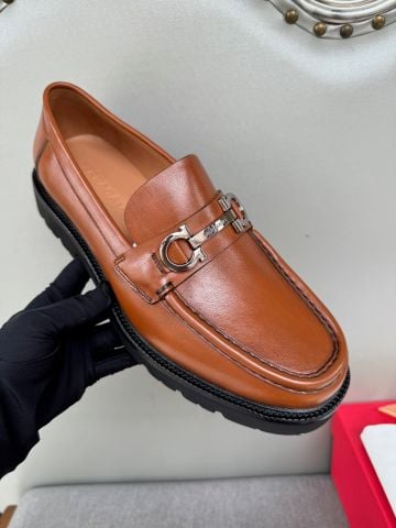 GIÀY NAM LOAFER FERR* DA BÒ HANDMADE KHÓA KIM LOẠI THANH LỊCH ĐẾ ÊM NHẸ