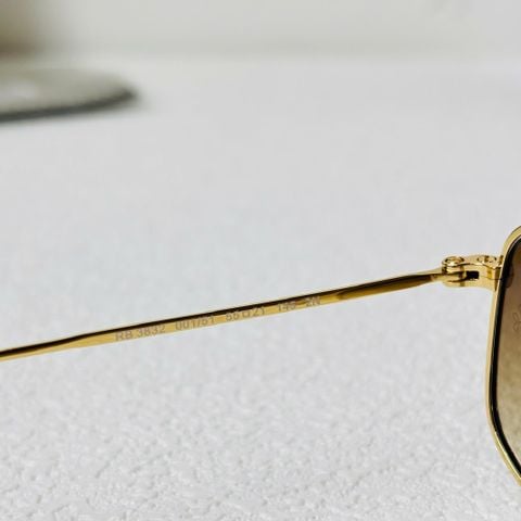 KÍNH MÁT NAM NỮ RB FORM VỪA VẶN – DÁNG MỎNG SANG GỌN, TÔN THẦN THÁI