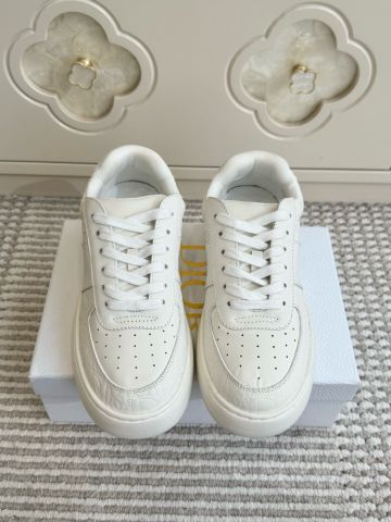 GIÀY SNEAKER NỮ D R  STAR – DA DẬP NỔI DIOR OBLIQUE, CHUNKY SOLE