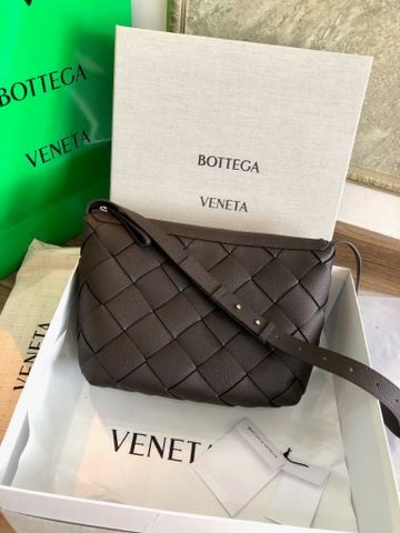 Túi nam BV* Diago Hobo – “hobo bag” dành cho tín đồ tối giản mê sức chứa lớn