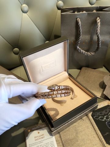 LẮC TAY NỮ BVL* RẮN QUẤN FULL ĐÁ LẤP LÁNH