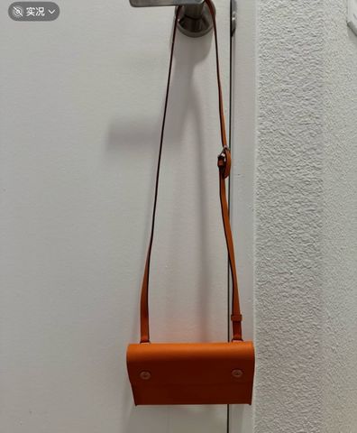 TÚI ĐEO CHÉO NỮ H M HERMÈSNAP WALLET – DA BÊ EPSOM, KHÓA BẤM CLOU DE SELLE