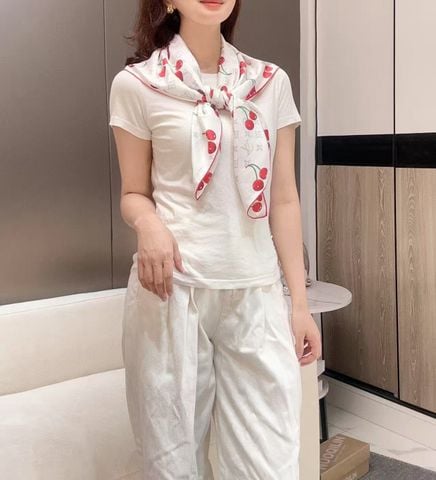 Khăn vuông nữ L*V Monogram  Cerise