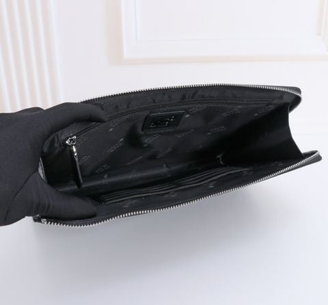 TÚI CẦM TAY NAM MONTBLANC SARTORIAL PORTFOLIO – DA BÊ VÂN SAFFIANO, PHOM ENVELOPE LỊCH LÃM