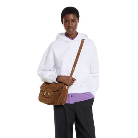 TÚI ĐEO CHÉO UNISEX GC DA SUEDE HORSEBIT SIGNATURE FORM LỚN – VẺ SANG TRẦM, CHUẨN GU THẨM MỸ ÂU CHÂU