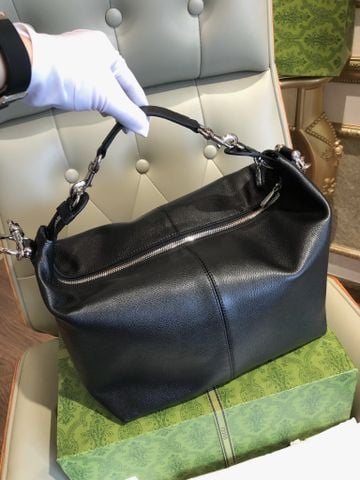 TÚI XÁCH NAM NỮ GC ATTACHE PHOM HOBO HALF-MOON DA VÂN HẠT DÂY WEB SIGNATURE SIZE 33CM