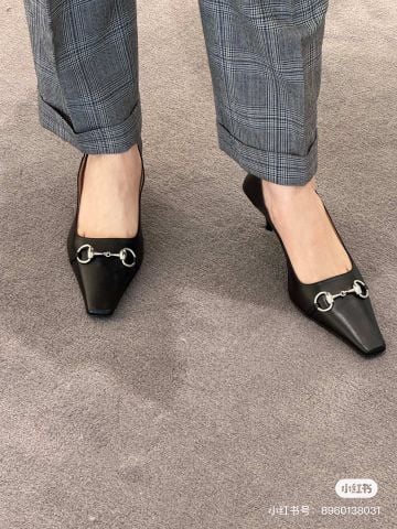 GIÀY CAO GÓT NỮ GC VITTORIA MŨI NHỌN THANH MẢNH – ĐIỂM NHẤN HORSEBIT TINH XẢO, GÓT 5.5CM