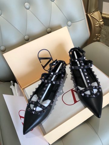 Giày bệt VALENTINOO*  Rockstud Flat