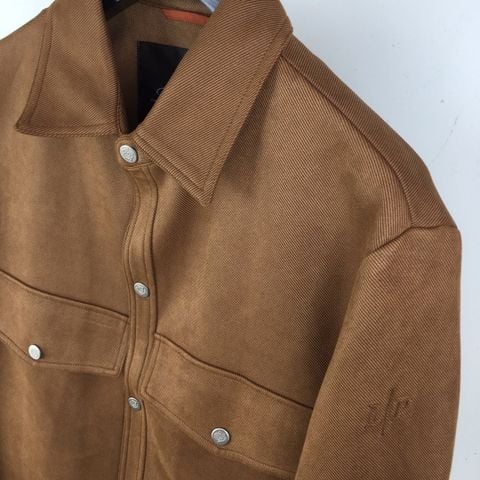 ÁO KHOÁC NAM LP CỔ BẺ TECH FABRIC FW2025 – PHOM GỌN, CHỐNG NHĂN